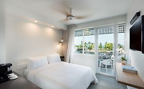 Heart Hotel And Gallery Whitsundays